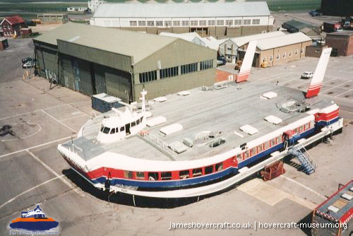 SRN4 Swift (GH-2004) at the Hovercraft Museum -  (credit: The <a href='http://www.hovercraft-museum.org/' target='_blank'>Hovercraft Museum Trust</a>).